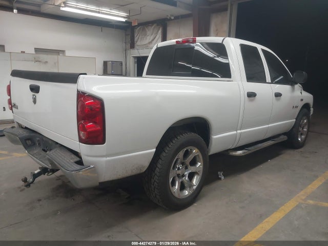 44274279 :رقم المزاد ، 1D7HA18228J221283 vin ، 2008 Dodge Ram 1500 Slt مزاد بيع