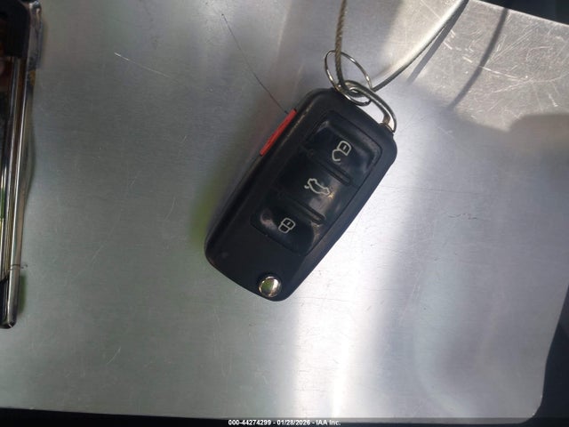 WVGAV7AX7GW089661 Volkswagen Tiguan R-line