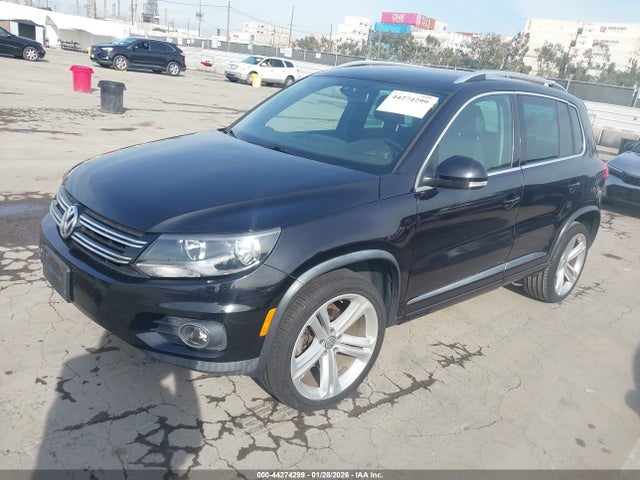 WVGAV7AX7GW089661 Volkswagen Tiguan R-line