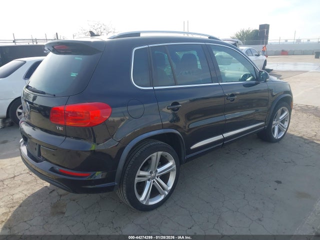 WVGAV7AX7GW089661 Volkswagen Tiguan R-line