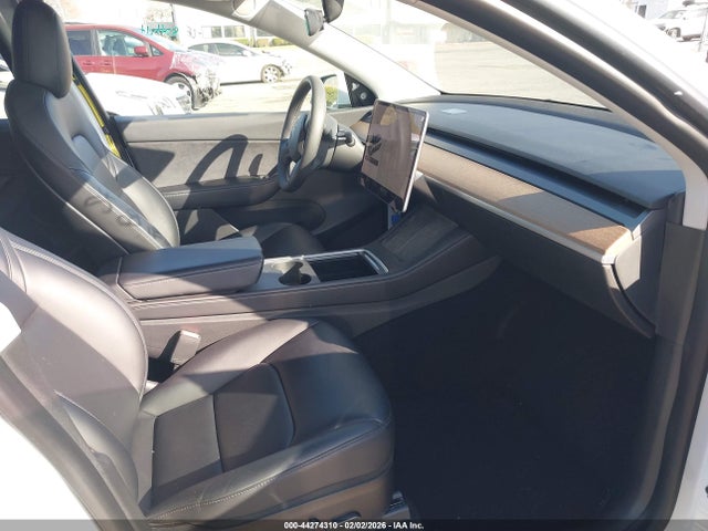 2021 TESLA MODEL Y 5YJYGDEE1MF303693 Photo 4