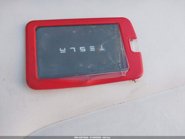 5YJYGDEDXMF116296 Tesla Model Y Standard Range Rear-wheel Drive