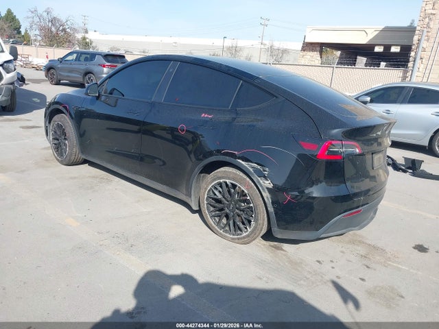 5YJYGDEDXMF116296 Tesla Model Y Standard Range Rear-wheel Drive