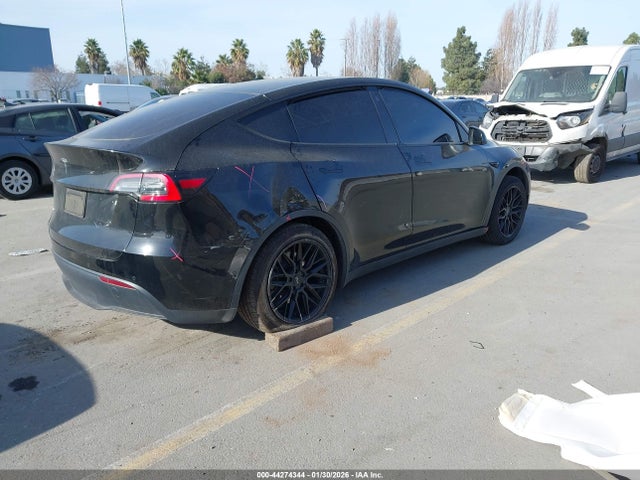5YJYGDEDXMF116296 Tesla Model Y Standard Range Rear-wheel Drive
