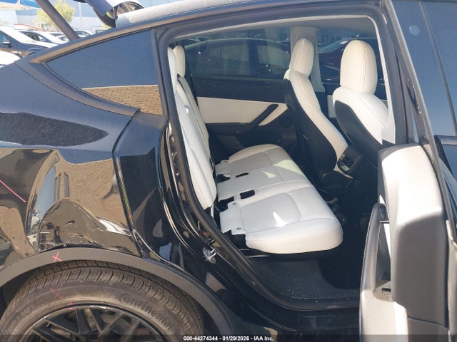 5YJYGDEDXMF116296 Tesla Model Y Standard Range Rear-wheel Drive