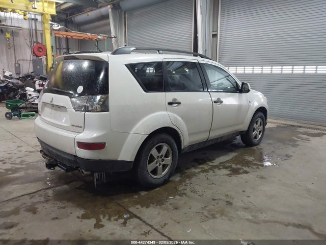 2007 MITSUBISHI OUTLANDER JA4MS31XX7U011741 Photo 3