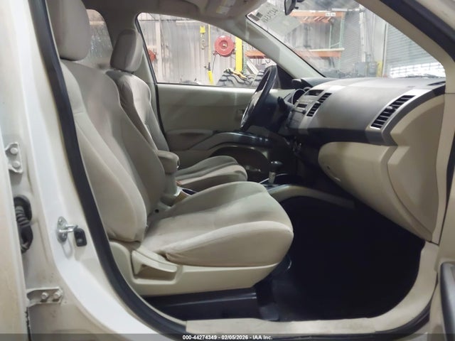 2007 MITSUBISHI OUTLANDER JA4MS31XX7U011741 Photo 4