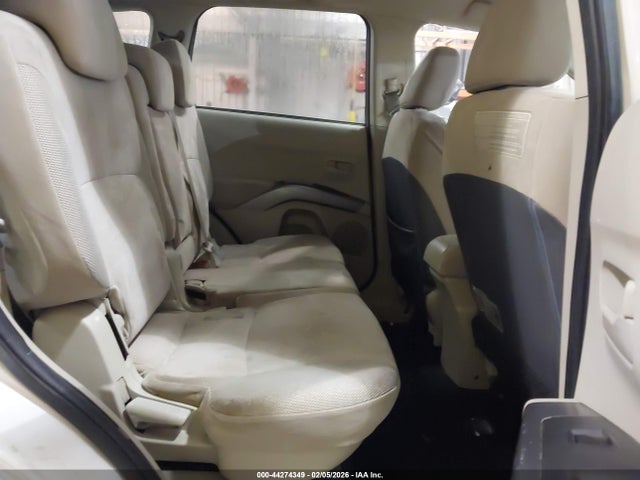 2007 MITSUBISHI OUTLANDER JA4MS31XX7U011741 Photo 7