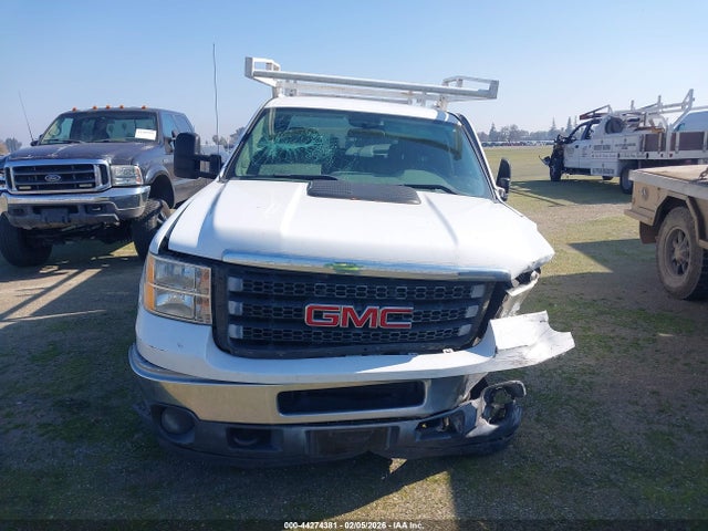 Продаж на аукціоні авто 2013 Gmc Sierra 2500hd, vin: 1GD21ZCGXDZ326615, номер лоту: 44274381