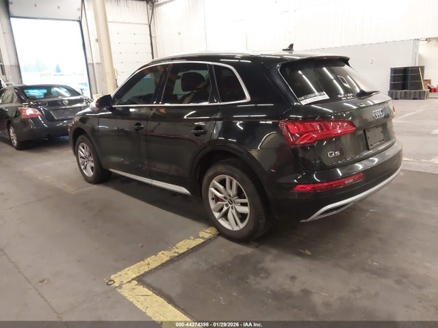 Продаж на аукціоні авто 2020 Audi Q5 Premium 45 Tfsi Quattro S Tronic/titanium Premium 45 Tfsi Quattro S Tronic, vin: WA1ANAFY9L2036622, номер лоту: 44274398