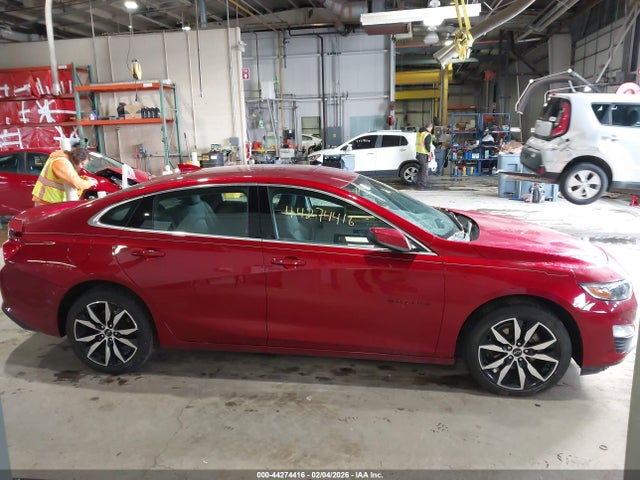 1G1ZG5ST9MF045988 Chevrolet Malibu Fwd Rs