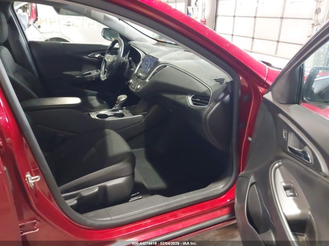 1G1ZG5ST9MF045988 Chevrolet Malibu Fwd Rs