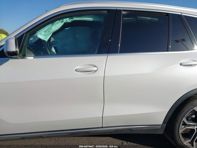 5UX13EU05R9U73841 BMW X5 Sdrive40i