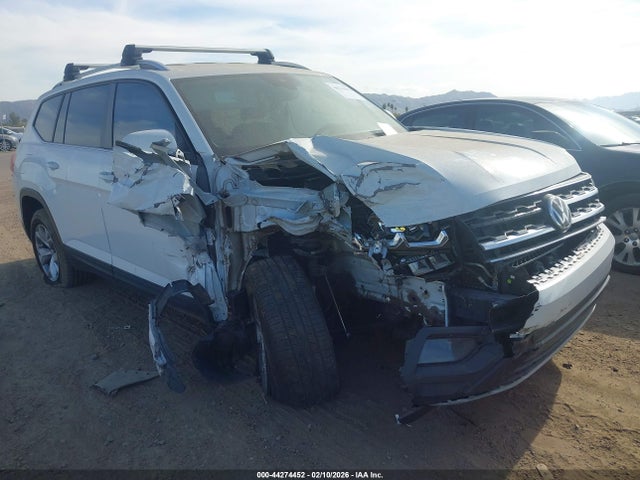 2018 VOLKSWAGEN ATLAS 1V2LR2CAXJC588295