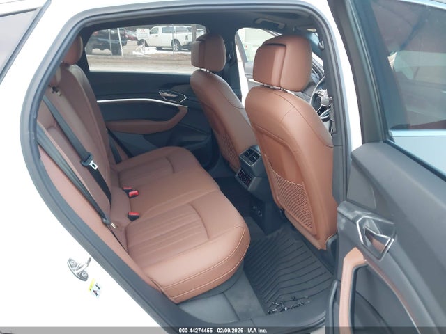 2024 AUDI Q8 E-TRON WA1CAAGE9RB036203 Photo 7