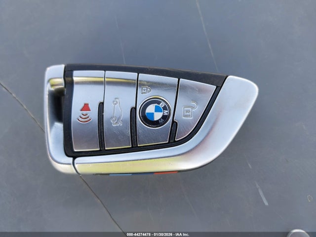 44274478 :رقم المزاد ، WBA7E2C58KB454326 vin ، 2019 Bmw 740i مزاد بيع