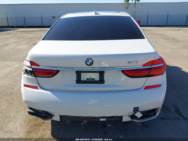 44274478 :رقم المزاد ، WBA7E2C58KB454326 vin ، 2019 Bmw 740i مزاد بيع
