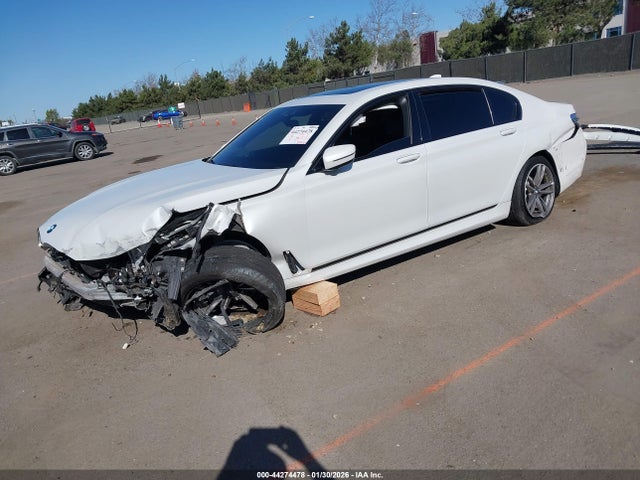 44274478 :رقم المزاد ، WBA7E2C58KB454326 vin ، 2019 Bmw 740i مزاد بيع