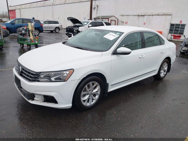 Volkswagen Passat 1.8t S 2017 1VWAT7A3XHC017909 Image 2