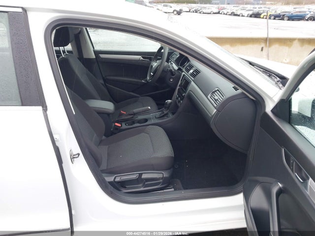 Volkswagen Passat 1.8t S 2017 1VWAT7A3XHC017909 Image 5