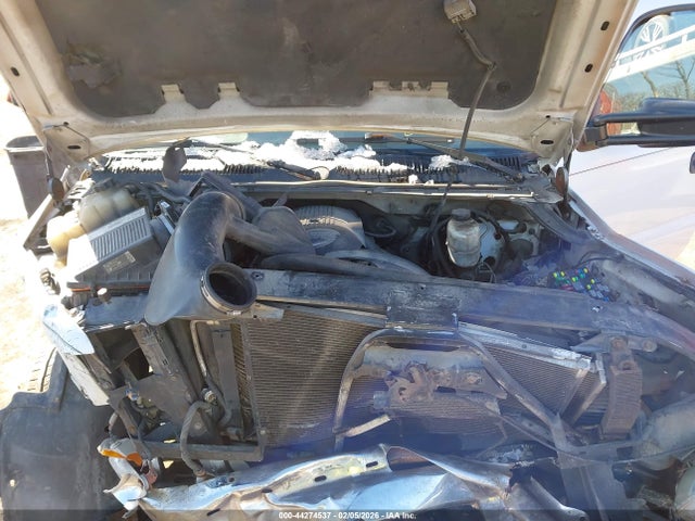 2002 Chevrolet Silverado 2500hd მანქანა იყიდება აუქციონზე, vin: 1GCHK24U62E241346, აუქციონის ნომერი: 44274537