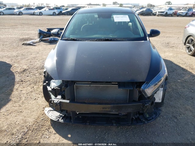 3KPF24AD8PE529128 KIA Forte Lxs