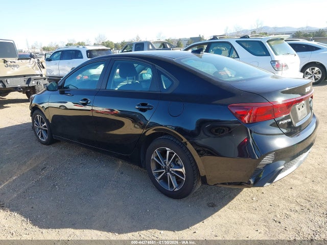 3KPF24AD8PE529128 KIA Forte Lxs