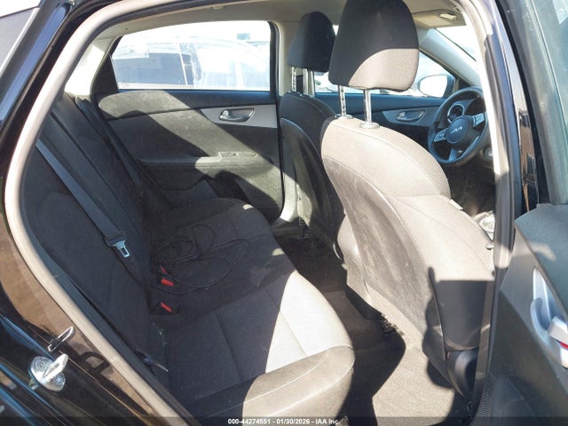 3KPF24AD8PE529128 KIA Forte Lxs