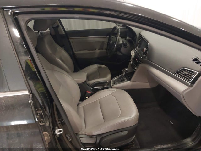 KMHD84LF5HU288759 Hyundai Elantra Limited