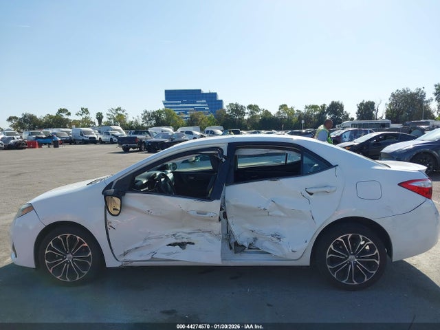 Продаж на аукціоні авто 2016 Toyota Corolla S Plus, vin: 5YFBURHE2GP561561, номер лоту: 44274570