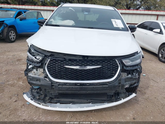 2025 Chrysler Pacifica Select მანქანა იყიდება აუქციონზე, vin: 2C4RC1BG2SR502032, აუქციონის ნომერი: 44274602