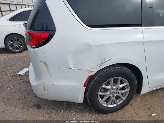 2025 Chrysler Pacifica Select მანქანა იყიდება აუქციონზე, vin: 2C4RC1BG2SR502032, აუქციონის ნომერი: 44274602