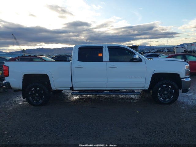 3GCUKRECXJG412037 Chevrolet Silverado 1500 1lt