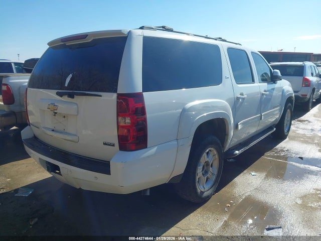 2009 CHEVROLET SUBURBAN 1500 1GNFC26059R249611 Photo 3