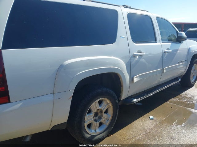 2009 CHEVROLET SUBURBAN 1500 1GNFC26059R249611 Photo 5