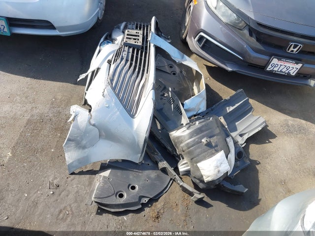 4T1B21HK6JU008611 Toyota Camry Hybrid Xle
