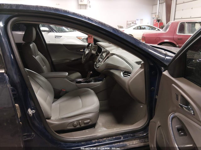 1G1ZE5ST2HF263816 Chevrolet MALIBU 1LT