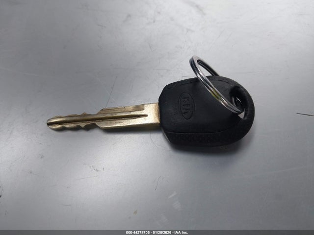 2005 KIA SORENTO KNDJC733655471686 Photo 10