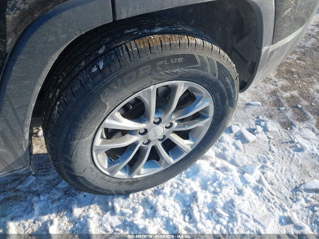 1C4PJMMX8MD142606 Jeep Cherokee Latitude Lux 4x4
