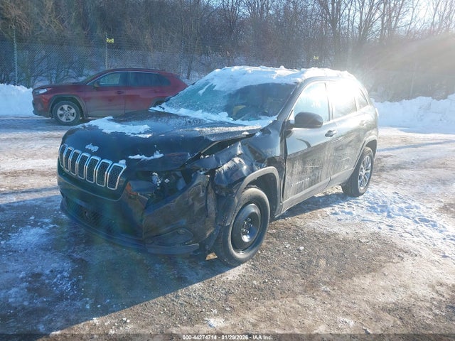 1C4PJMMX8MD142606 Jeep Cherokee Latitude Lux 4x4