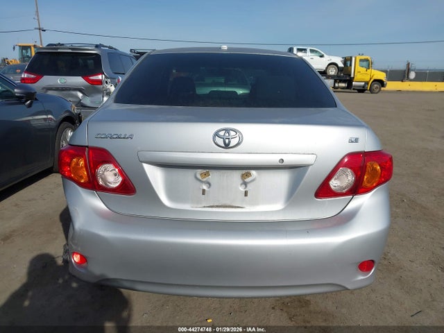 44274748 :رقم المزاد ، JTDBU4EE0AJ082395 vin ، 2010 Toyota Corolla Le مزاد بيع
