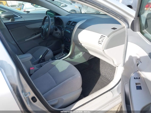 44274748 :رقم المزاد ، JTDBU4EE0AJ082395 vin ، 2010 Toyota Corolla Le مزاد بيع
