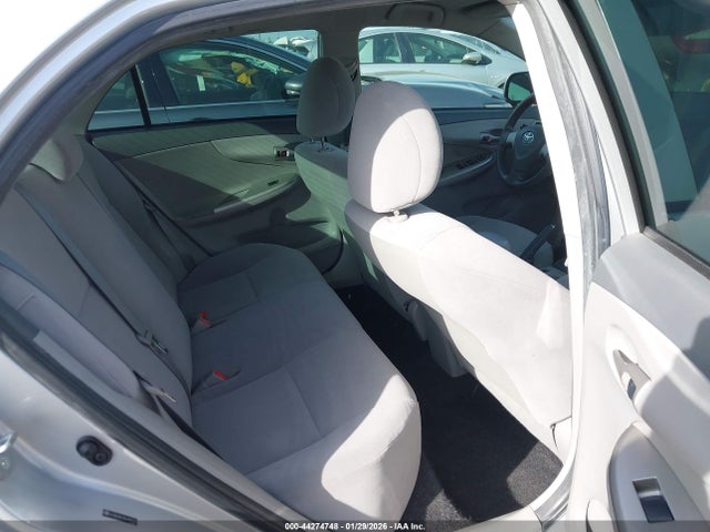 44274748 :رقم المزاد ، JTDBU4EE0AJ082395 vin ، 2010 Toyota Corolla Le مزاد بيع