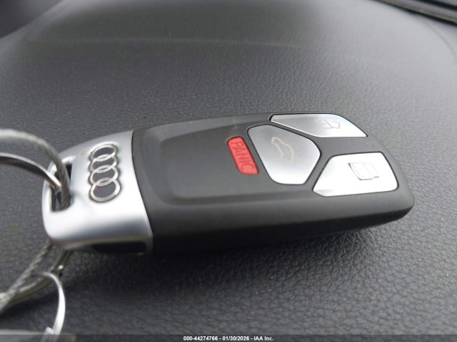 2017 AUDI A4 WAUGMAF47HN029851 Photo 10