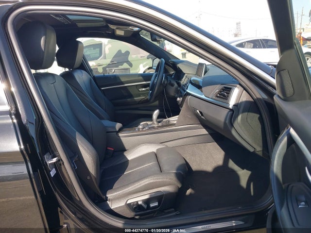 2018 BMW 330I WBA8B9C51JEE80949 Photo 4