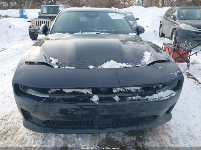 44274772 :رقم المزاد ، 2C3CDBCK8SR537254 vin ، 2025 Dodge Charger Daytona R/t Awd مزاد بيع