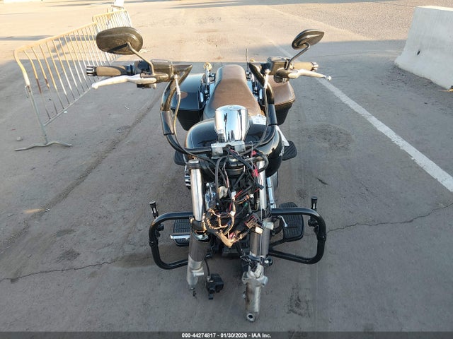 2016 HARLEY-DAVIDSON FLHXS 1HD1KRM11GB648045 Photo 4