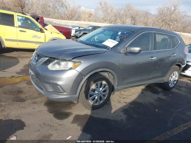 Nissan ROGUE S 2015 KNMAT2MV7FP529703 Image 2