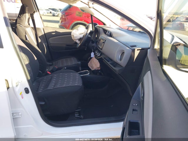 Toyota YARIS LE 2015 VNKKTUD32FA020224 Image 5