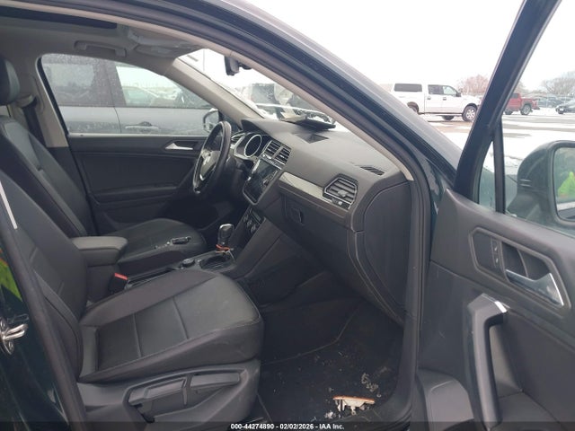 44274890 :رقم المزاد ، 3VV2B7AX5KM077553 vin ، 2019 Volkswagen Tiguan مزاد بيع